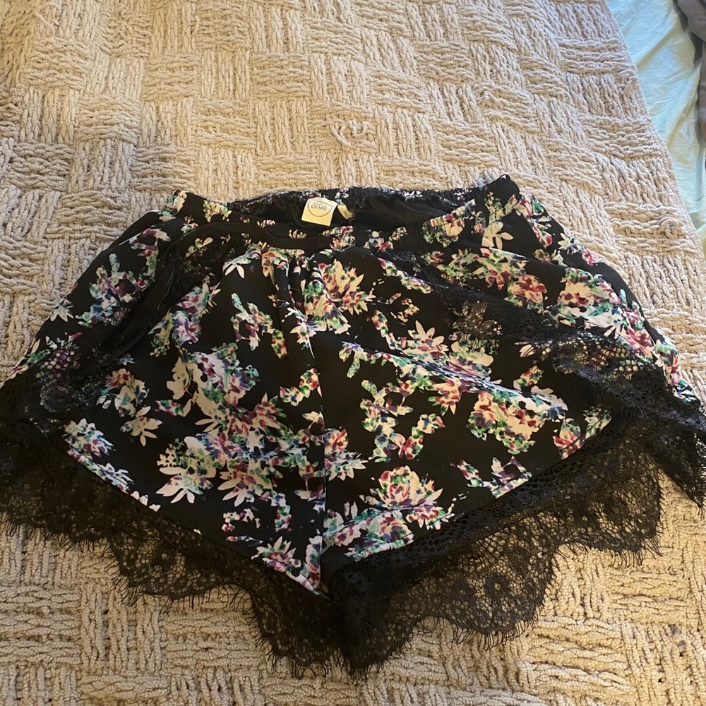 Paper Crane shorts